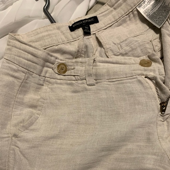 Banana Republic Linen Capris - Picture 3 of 6